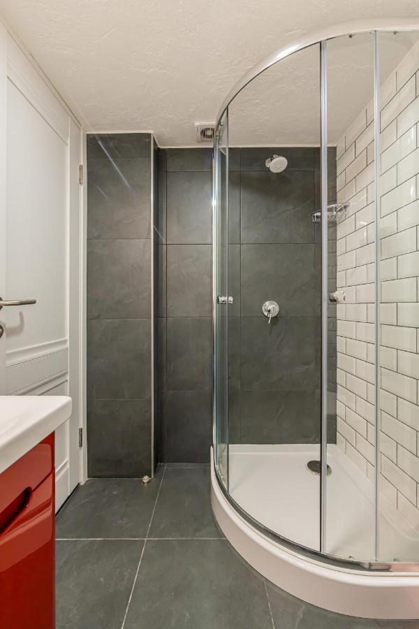 Kyiv Saksahanskoho Apart Hotel Ngoại thất bức ảnh